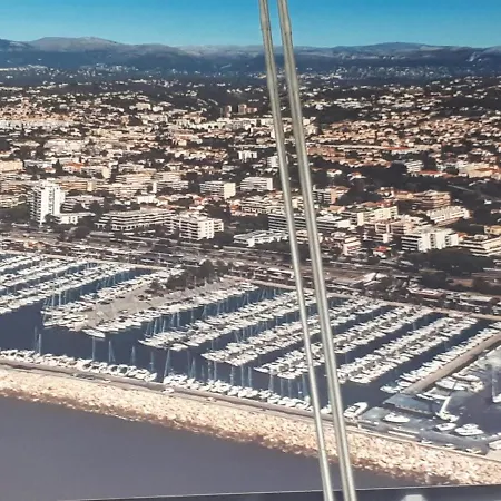 Bord De * Сен-Лоран-дю-Вар