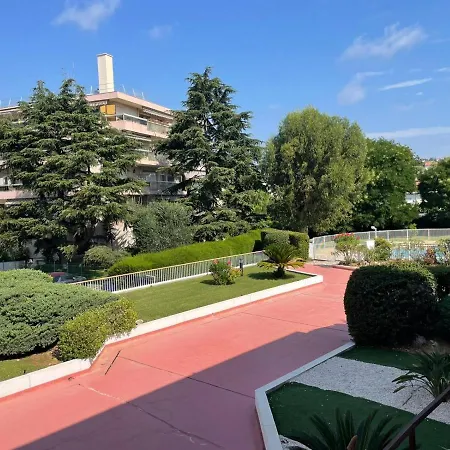 Bord De Апартаменты *